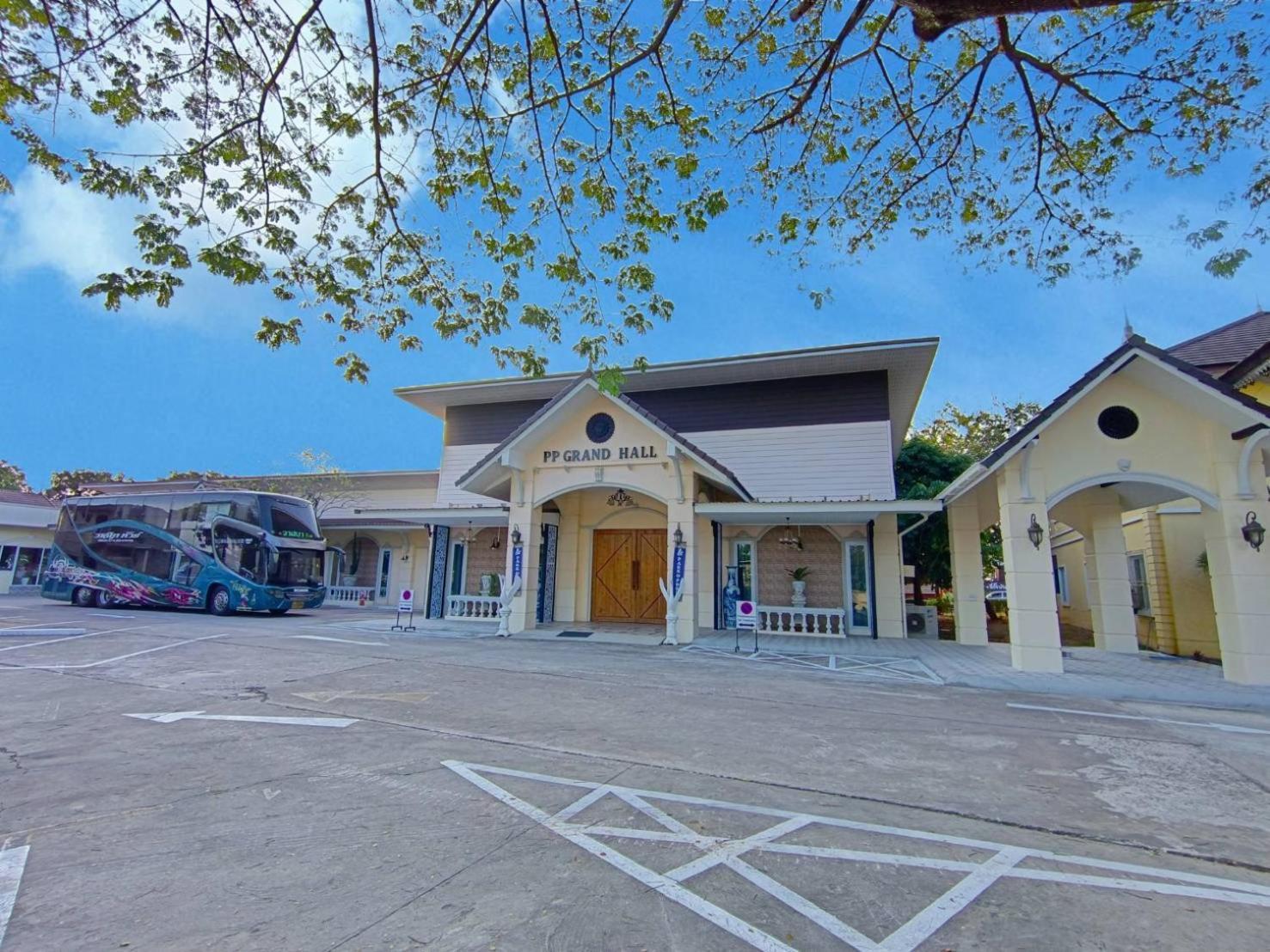 Park & Pool Resort Nong Khai Extérieur photo