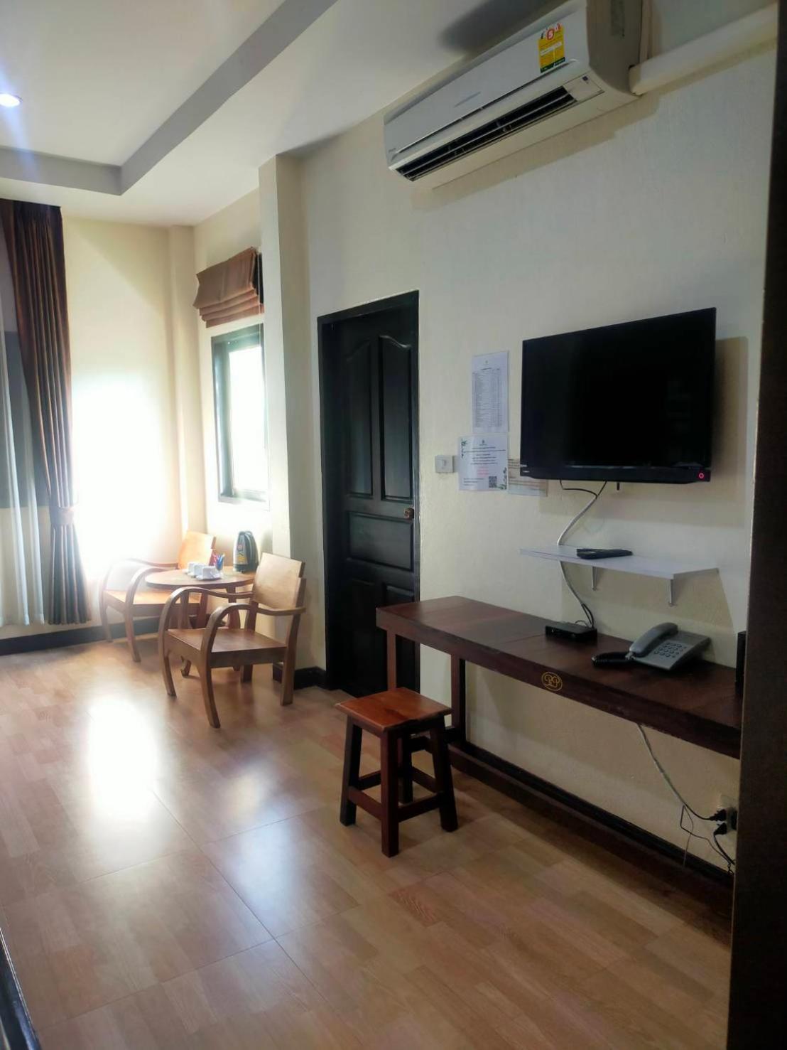 Park & Pool Resort Nong Khai Extérieur photo